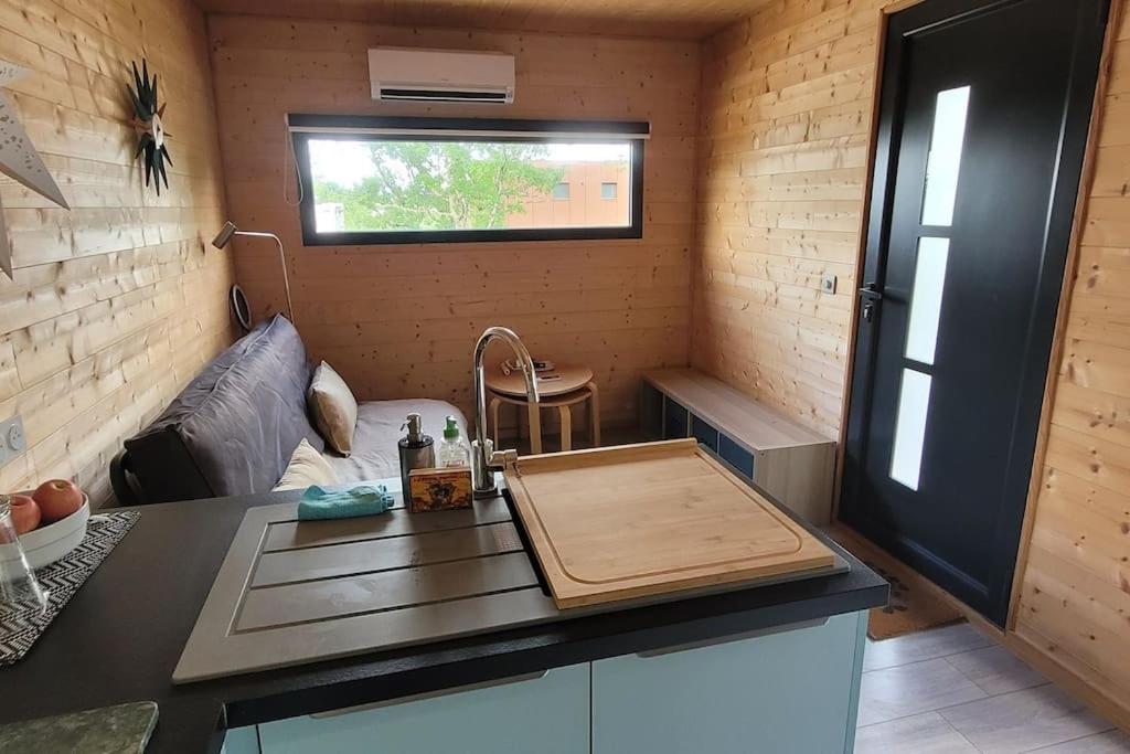 Villa Tiny House Sud Du Lot Le Montat Exterior foto